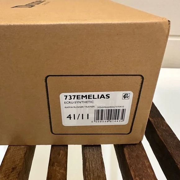 Dune London Emelias Lace Up Runner Trainers - Picture 3 of 7